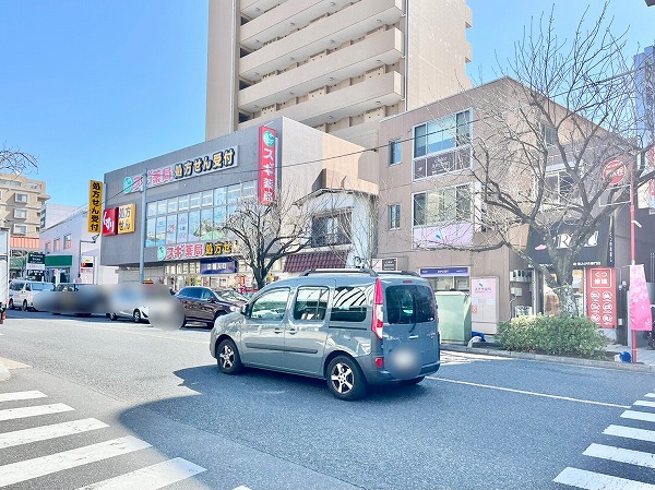 桜新町駅前の様子