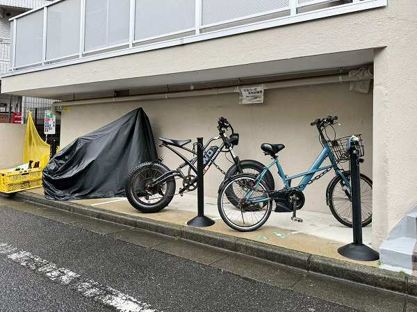 渋谷コーポ　駐輪スペース