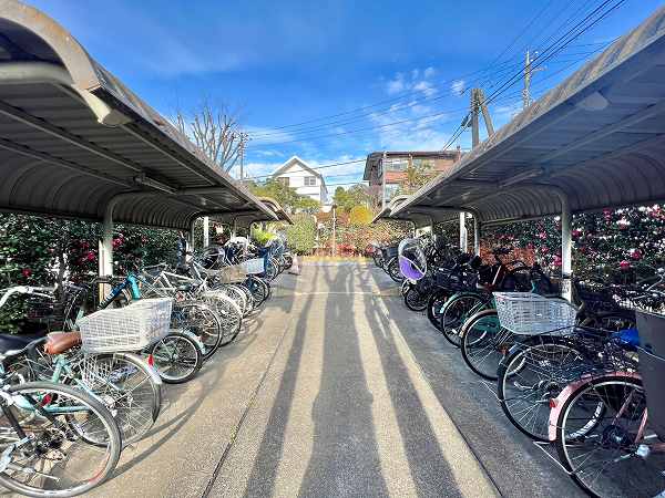 杉並和田ハイム　駐輪場