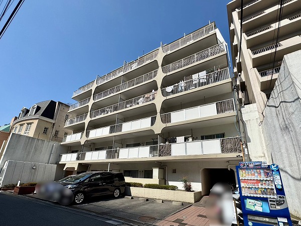 ロイヤルハイツ三田　外観