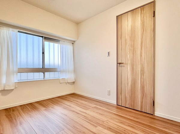 ニックハイム中目黒_コンパクトな洋室の写真3