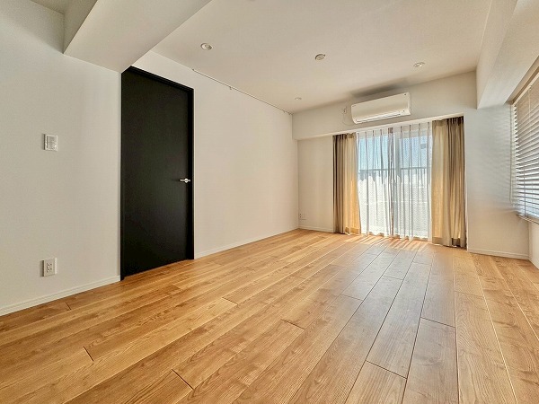 ライオンズマンション南平台__広々としたリビングダイニングキッチンの写真