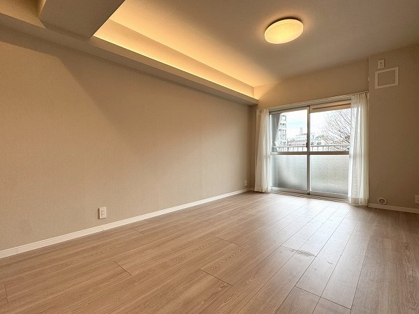 日商岩井芦花公園マンション_リビングダイニングキッチンの写真1