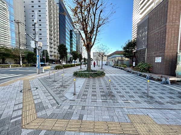 品川シーサイド駅前