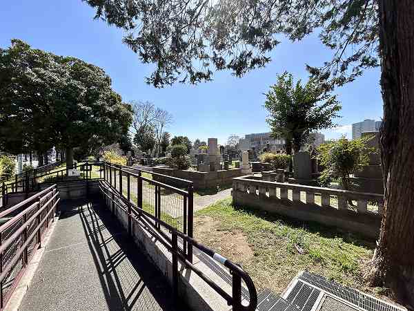 青山霊園