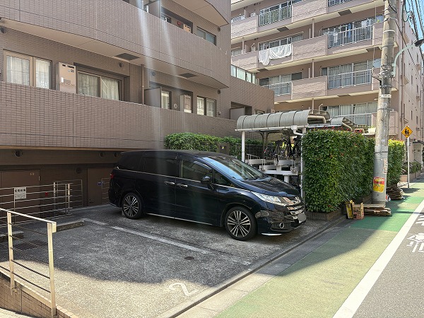 ルピナス麻布シティフォルム 駐車場