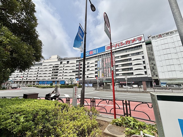 百貨店
