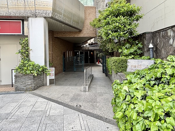 豊栄荻窪ステーションプラザ　アプローチ