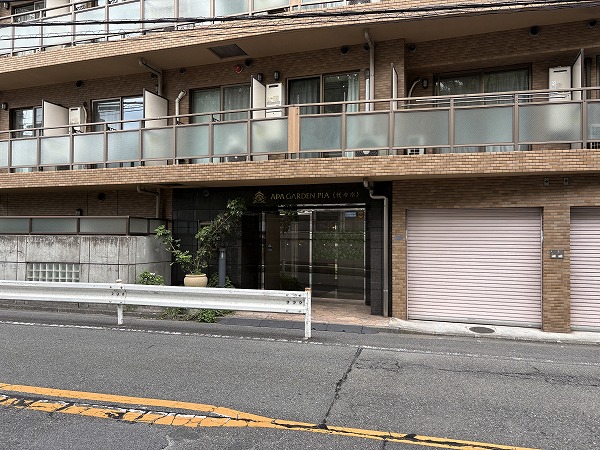 アパガーデンピア代々木　アプローチ