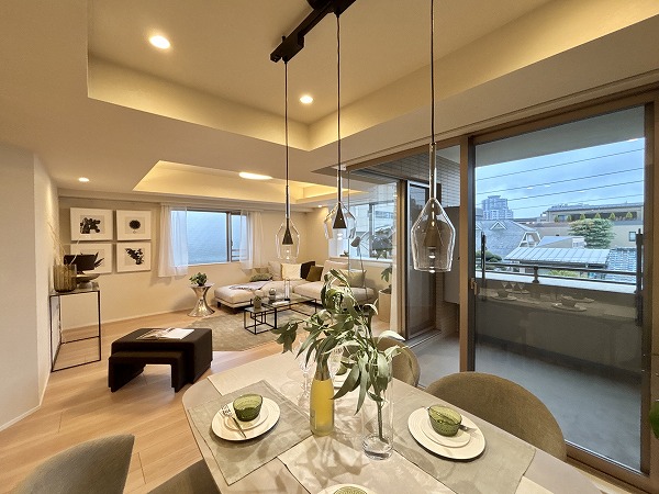 グランヴェール六義園_南向きのリビングダイニングキッチンの写真