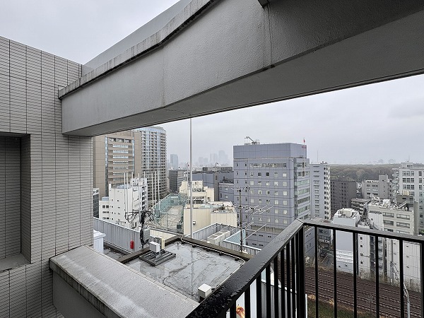 ヴァントヌーベル代々木_約6.0帖の洋室バルコニーの写真