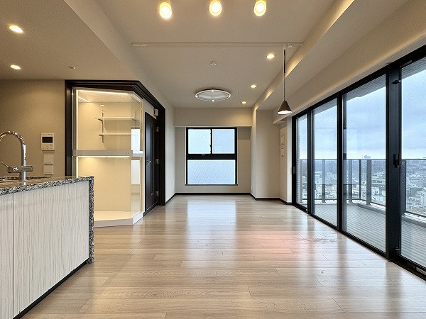 ヴァントヌーベル代々木_リビングダイニングキッチンの写真2
