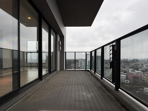 ヴァントヌーベル代々木_バルコニーの写真1