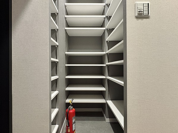 ドルミ代々木_玄関収納の写真1