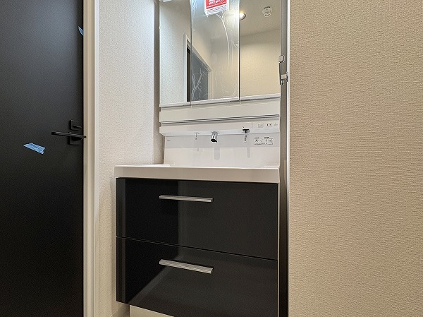 ドルミ代々木_3面鏡化粧台の写真