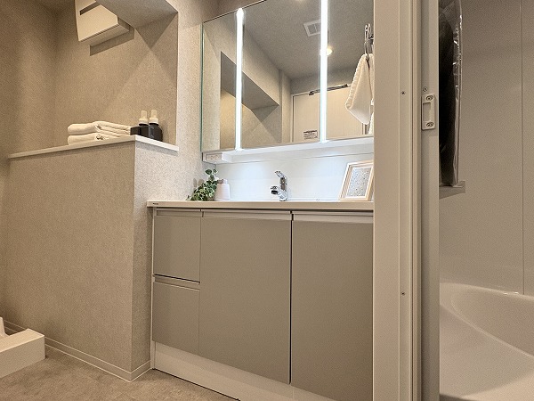 エクセル目黒_洗面化粧台の写真