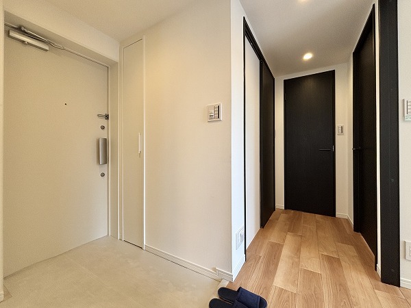 クオス目白ラ・プルーム_広々とした廊下の写真