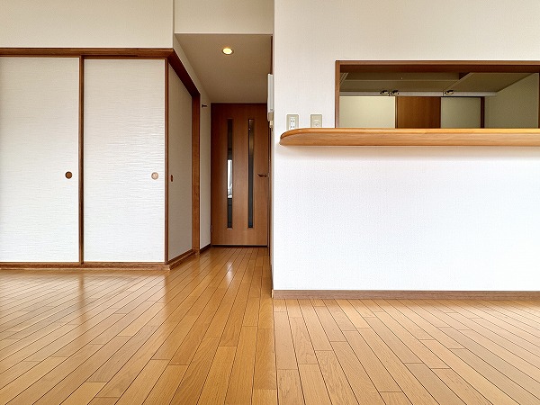 ヒルズ久が原_リビングダイニングキッチンの写真3