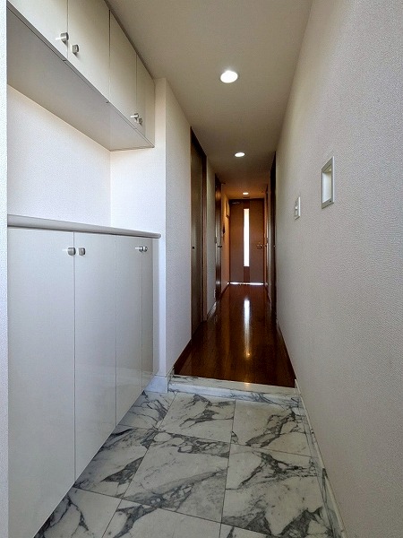 アールヴェール文京大塚公園_玄関の写真