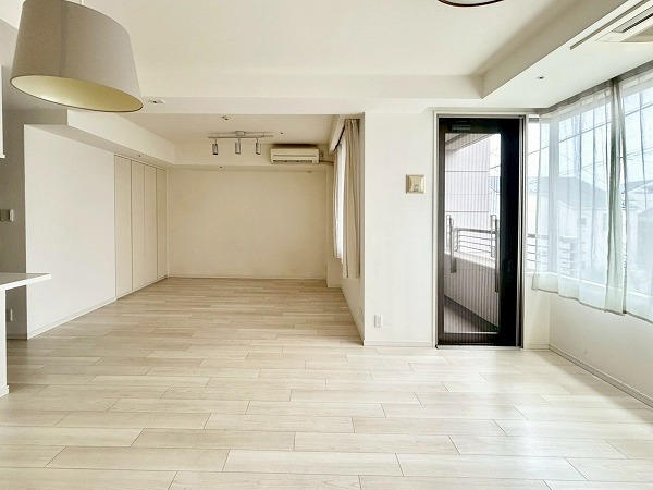 グランスイート岡本_開放的な部屋の写真