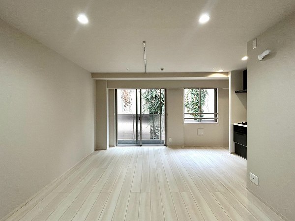 シエル千歳烏山_明るいリビングダイニングキッチンの写真