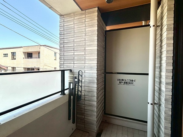 プラウド上原_明るいバルコニーの写真