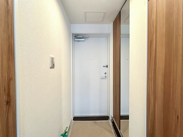 ヴィーナ・パルテール_シューズボックス付きの玄関の写真