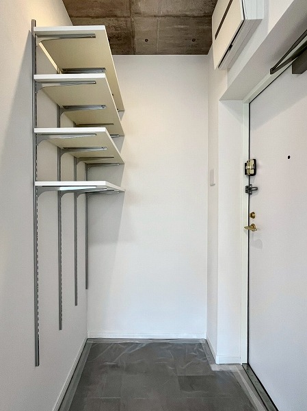 カーサ青葉台_玄関の写真