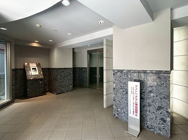 ザ・パームス代々木上原ヒルテラス　エントランス