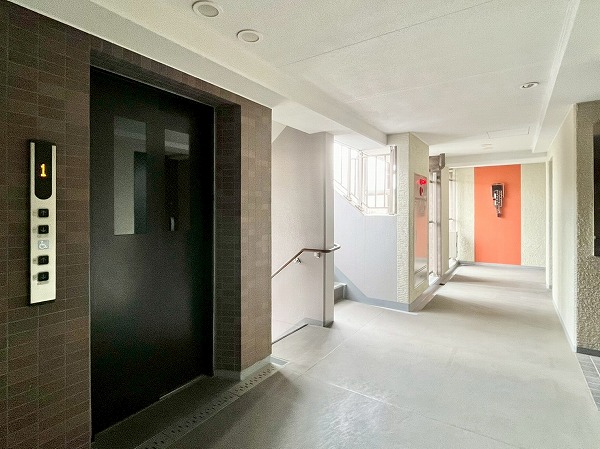 グランスイート二子玉川スタイルフォート 外廊下