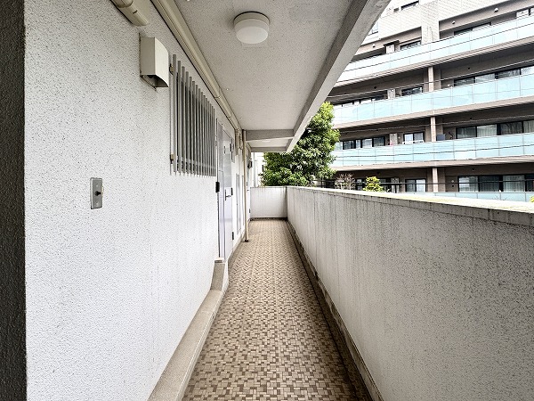 高輪中台マンション　外廊下