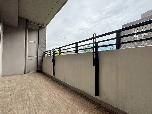 蘆花公園ザ・レジデンスフォレストコート_南向きのバルコニーの写真2