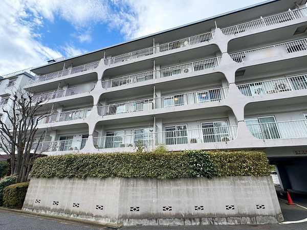 日商岩井芦花公園マンション　外観