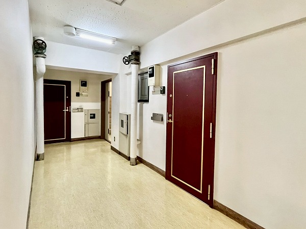 カーサ青葉台　内廊下