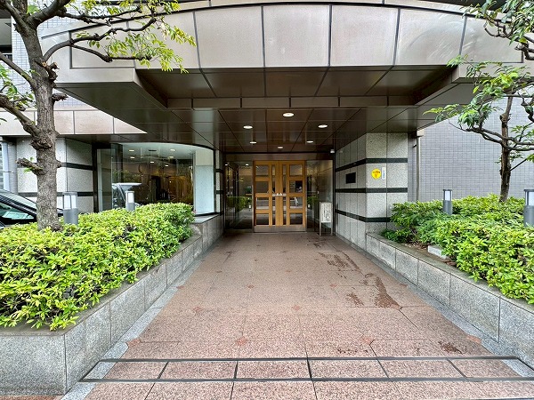 シーアイマンション根津弥生坂_アプローチの写真