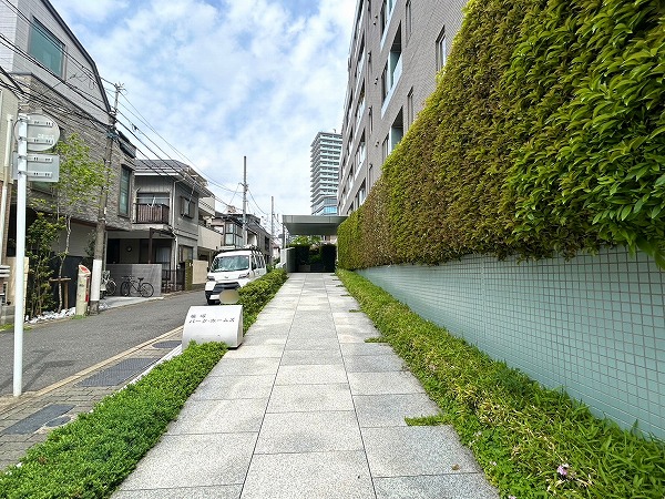 笹塚パークホームズ　アプローチ