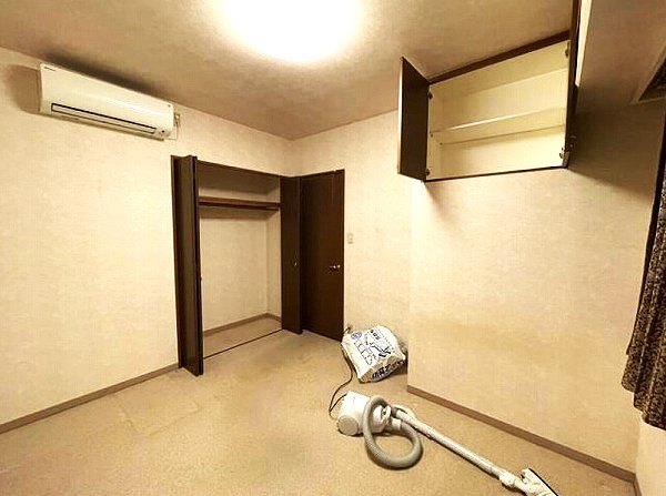 朝日白金台マンション_約6.0帖のカーペットのお部屋の写真