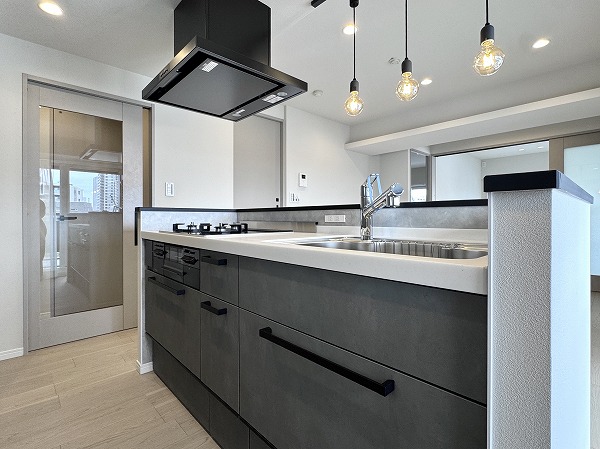 麻布第二コーポ_対面キッチンの写真