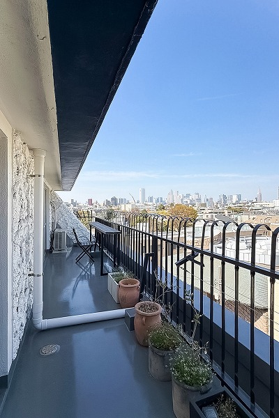 秀和松涛レジデンス_バルコニーの写真2