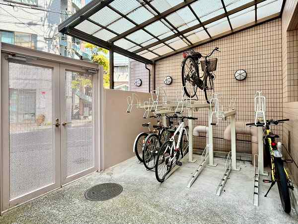 コリーヌ緑ヶ丘　駐輪場