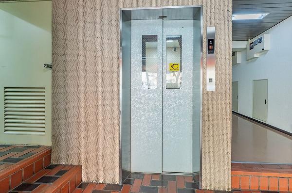 ライオンズマンション神楽坂第3　エレベーター