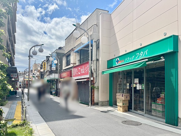 西小山駅前の様子