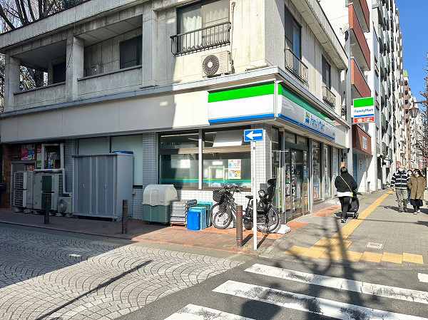 ファミリーマート