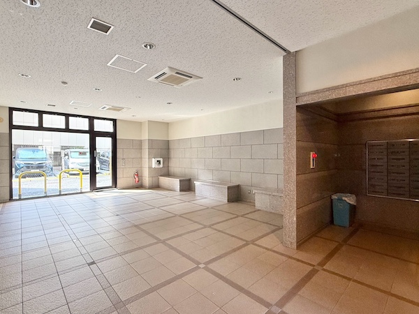 ルイシャトレ門前仲町 ロビー