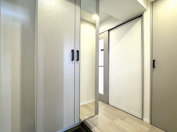 麻布第二コーポ_玄関の写真
