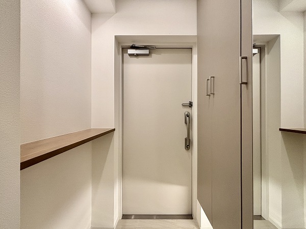 シャンボール恵比寿_お部屋の顔である玄関の写真