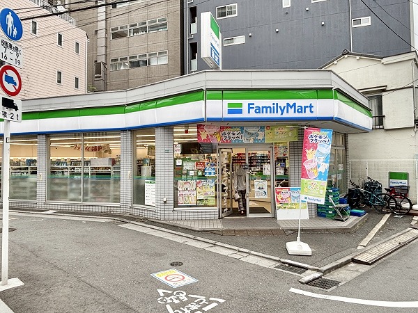ファミリーマート 中野桃園店