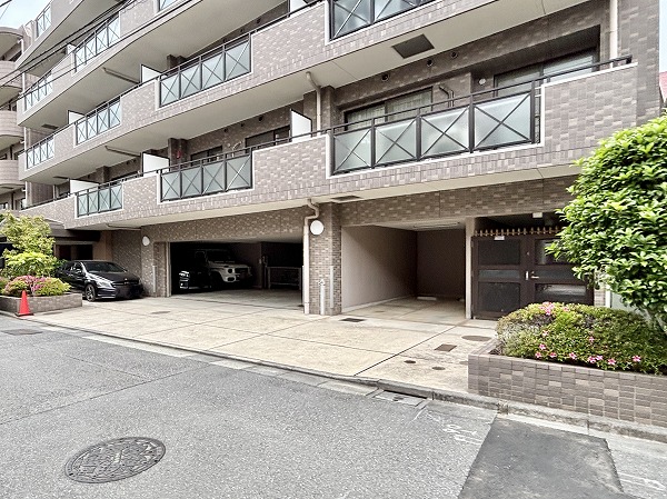 レジェンド中野ガーデン　車両置き場