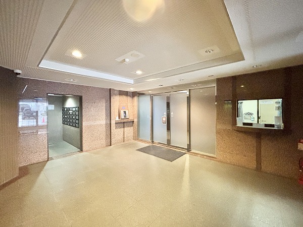 レジェンド中野ガーデン　エントランス