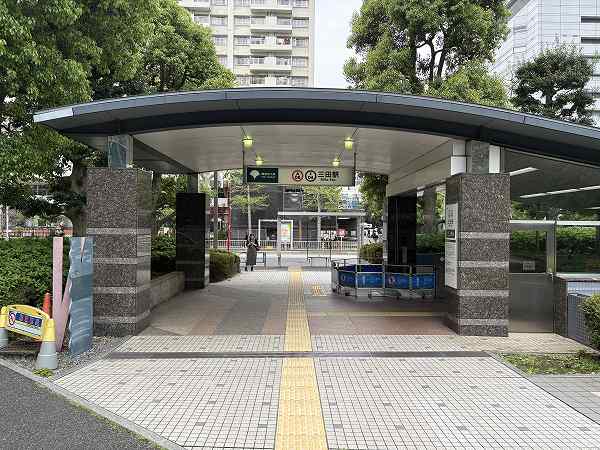 都営浅草線・三田線 三田駅